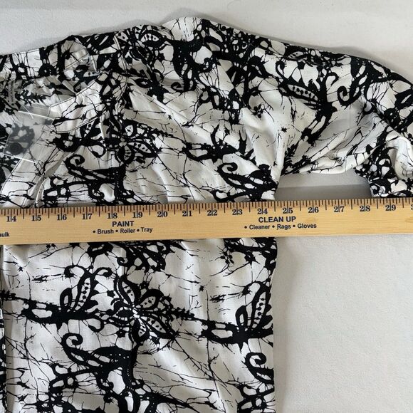NEW Soft Surroundings Black And White Tunic Top Shirt Roll Tab Sleeves - Picture 7 of 10